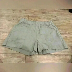 Signature by Levi Strauss Women’s pull on casual elastic waist sage shorts XXL